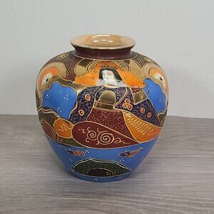 Japan Satsuma Hand Painted Moriage Porcelain Vase Gold Blue Brown